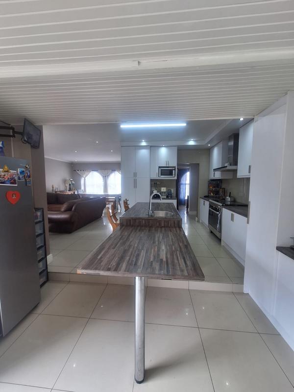 3 Bedroom Property for Sale in Tygerdal Western Cape